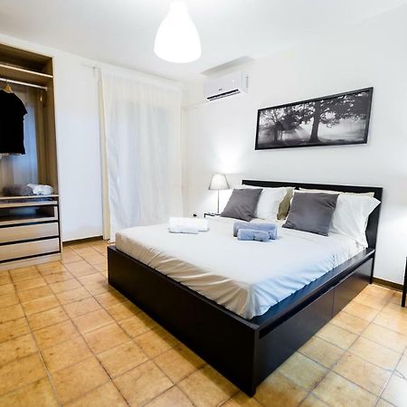 City Center Apartments Катания Экстерьер фото